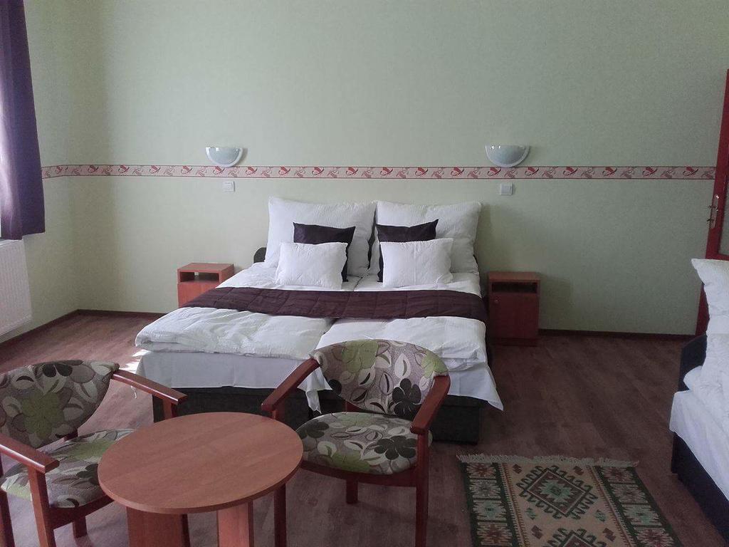 Reka Vendeghaz Hotel Токай Екстериор снимка