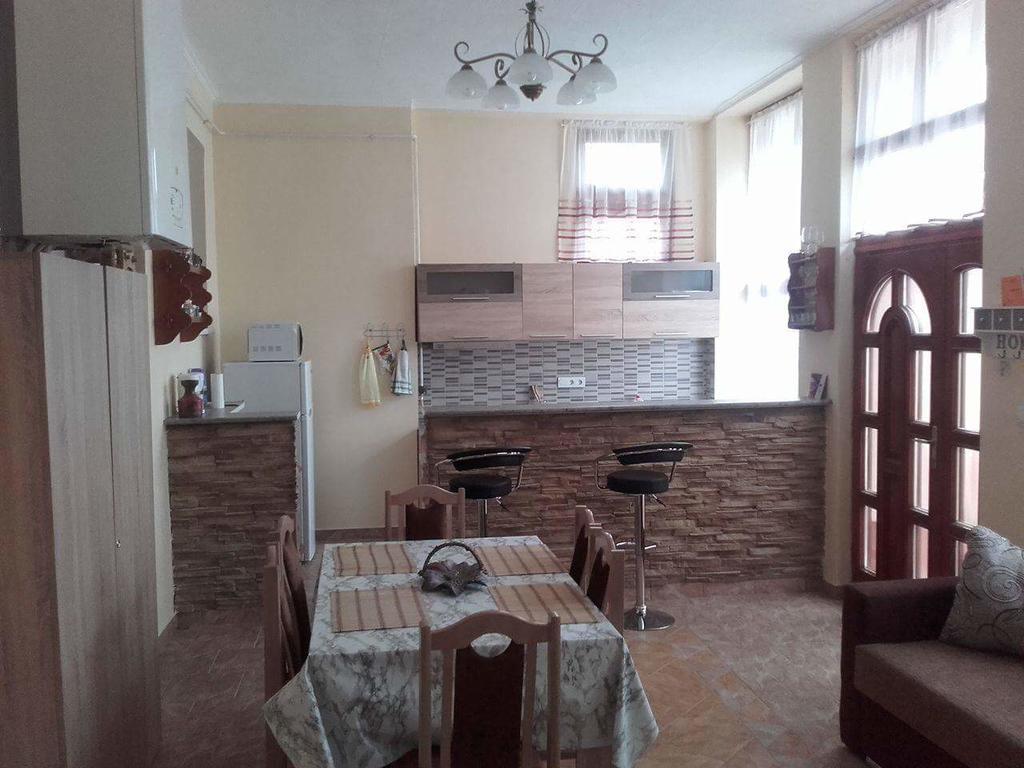 Reka Vendeghaz Hotel Токай Екстериор снимка